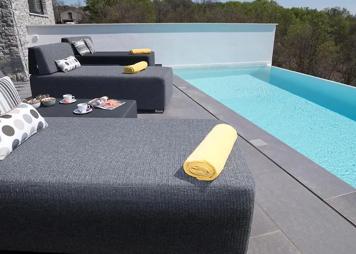 Ca Veia ヴルブニク