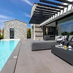 Cà Veia Villa Vrbnik (Primorje-Gorski Kotar)
